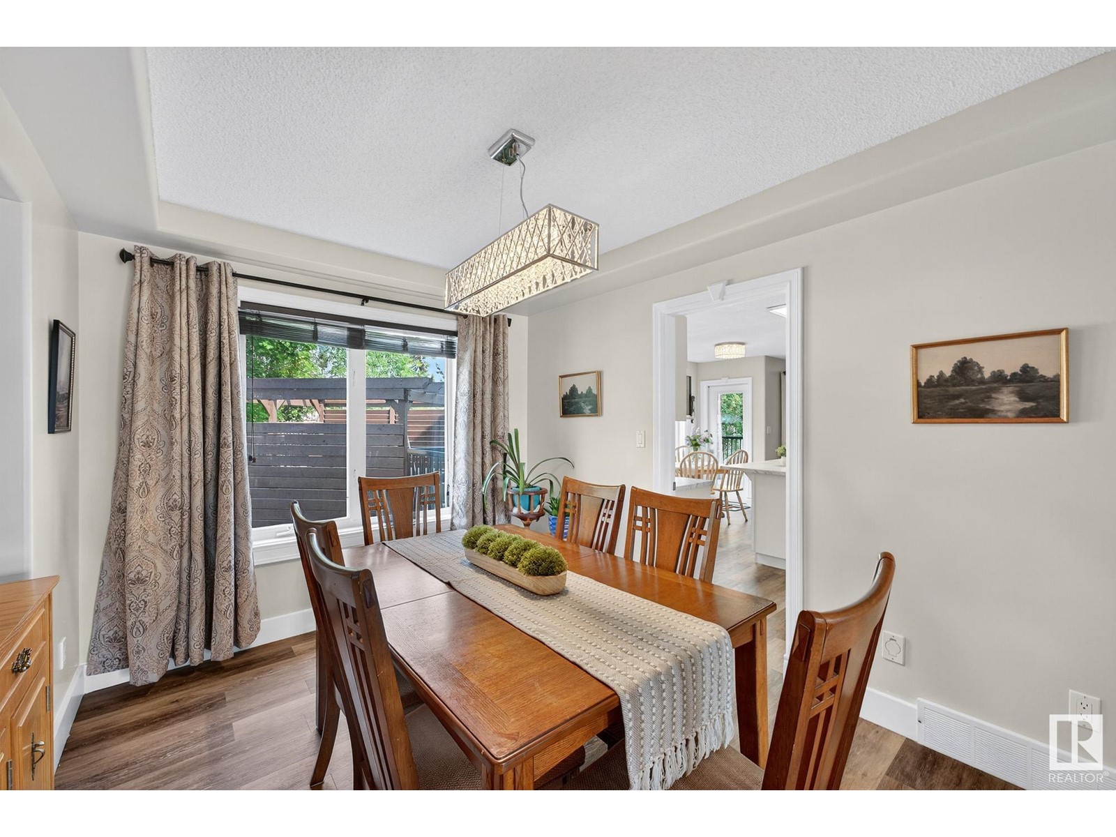 Property at 91 COURTENAY TC image 4