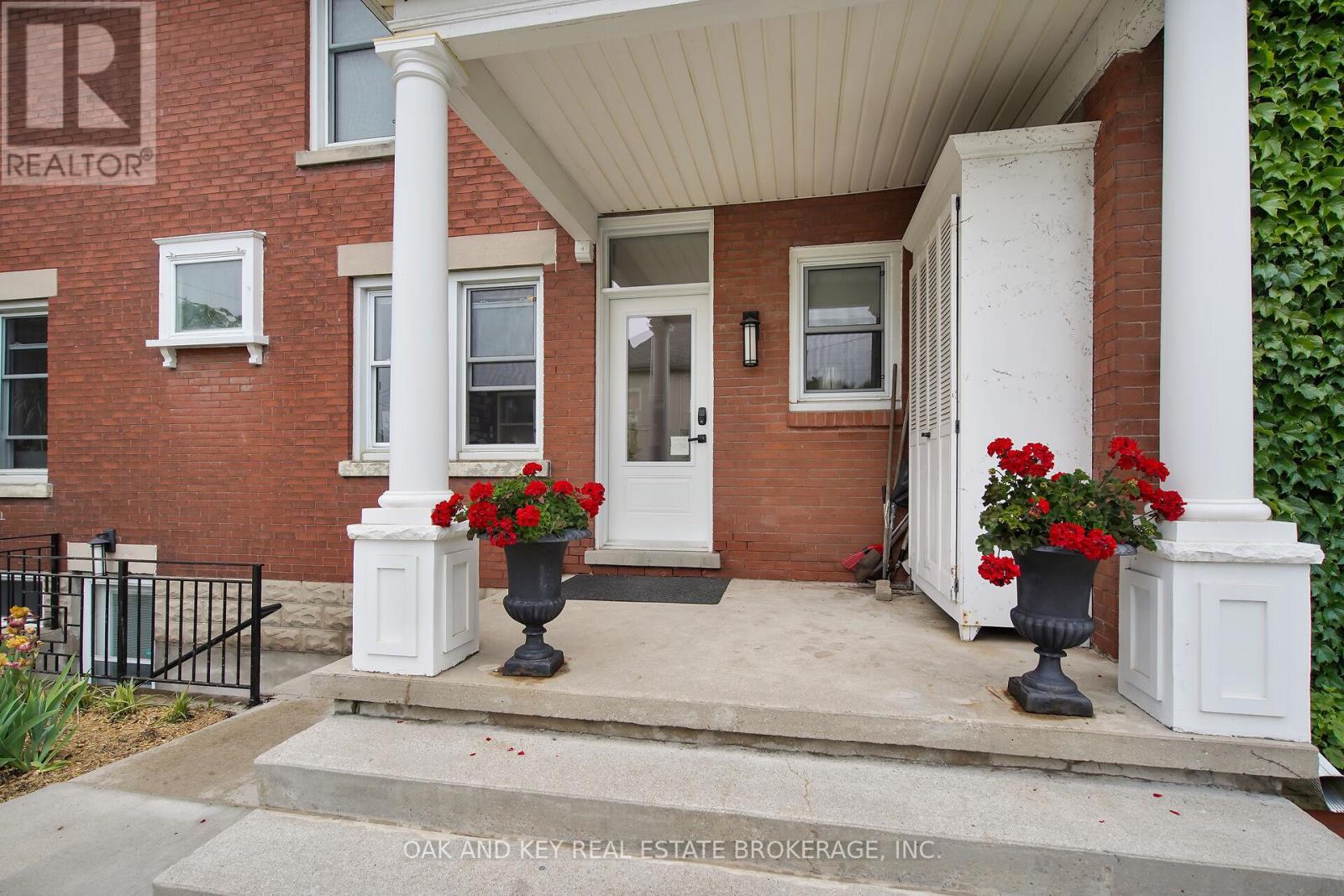 2424 Main Street, London South, Ontario  N6P 1R2 - Photo 3 - X12201620
