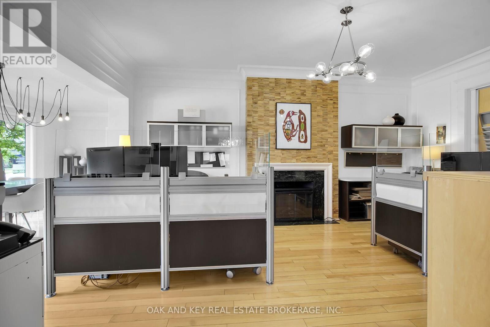 2424 Main Street, London South, Ontario  N6P 1R2 - Photo 8 - X12201620