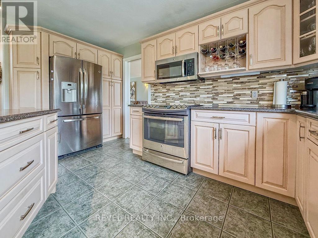 367 Bonaventure Drive, Timmins, Ontario  P4R 1L5 - Photo 10 - T12201650