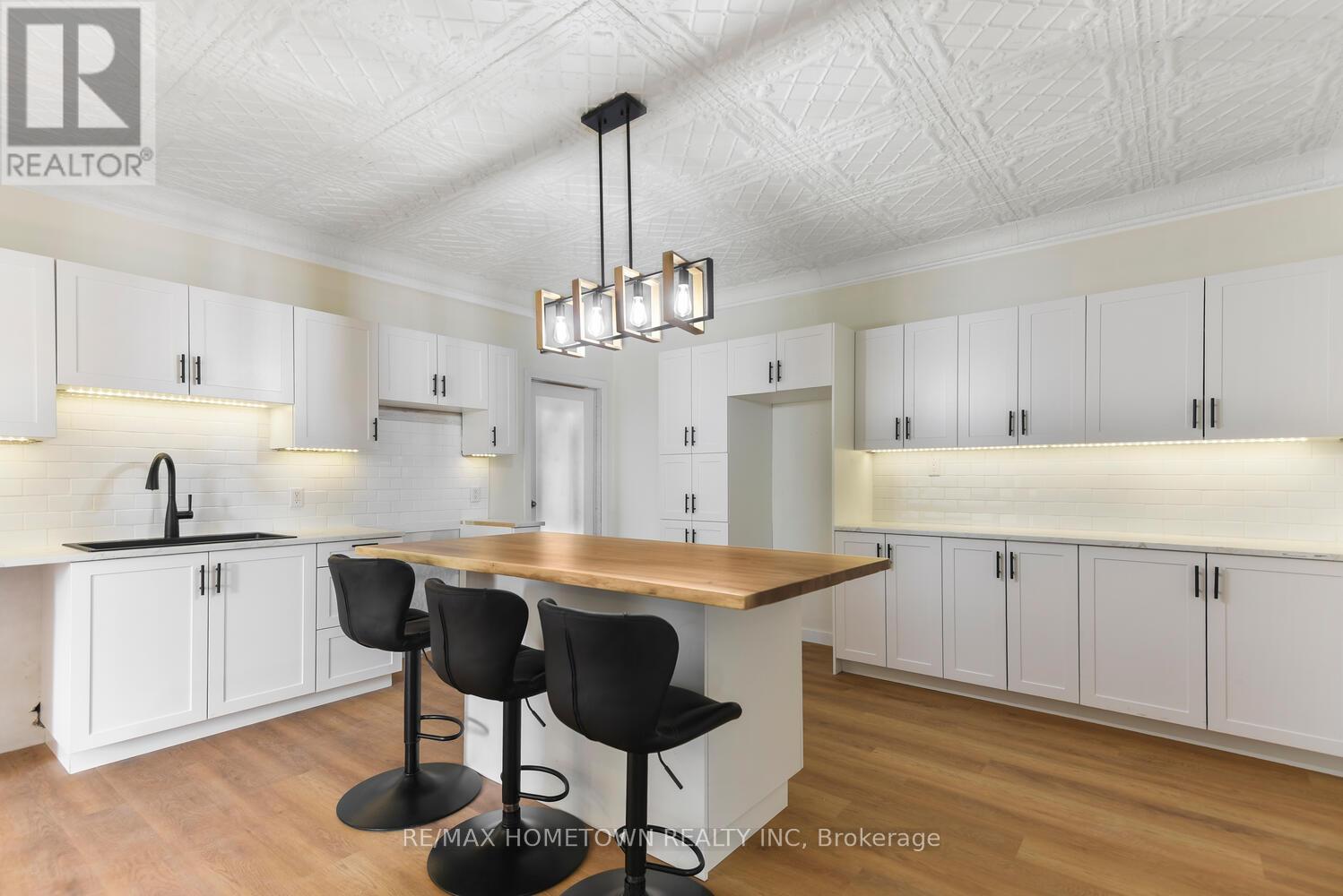 54 Addison Road, Athens, Ontario  K0E 1B0 - Photo 5 - X12201574