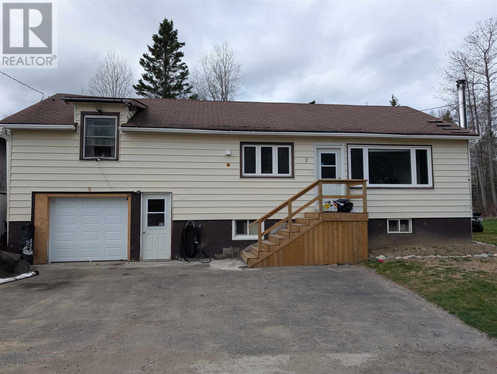 2 Government Lane Rd, Wawa, Ontario  P0S 1K0 - Photo 1 - SM251133