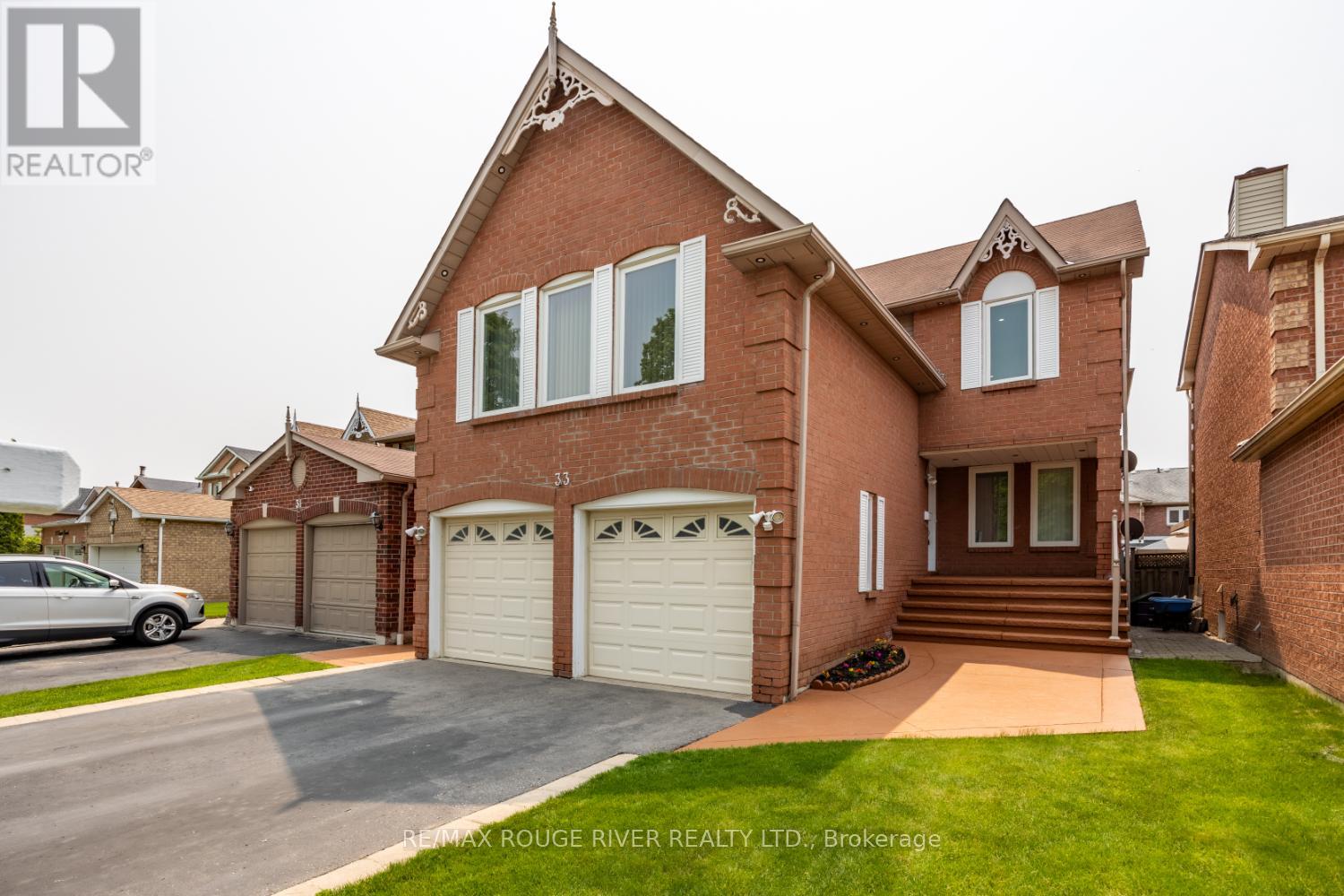 33 HEARNE CRESCENT, Ajax, Ontario