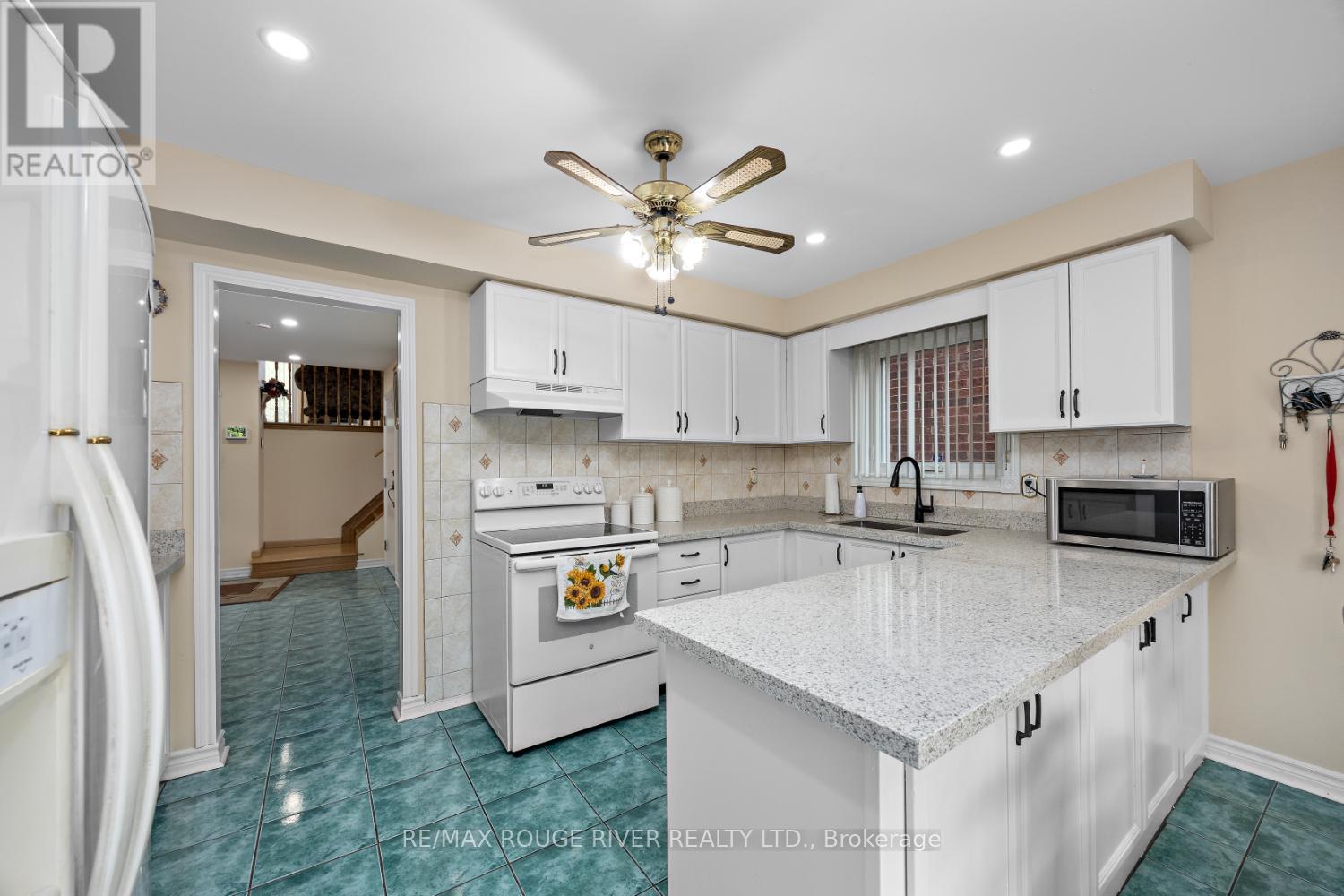 33 Hearne Crescent, Ajax, Ontario  L1T 3P5 - Photo 13 - E12201706