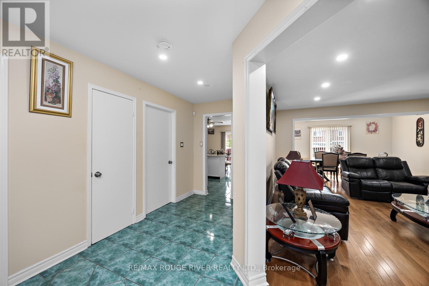 33 Hearne Crescent, Ajax, Ontario  L1T 3P5 - Photo 6 - E12201706