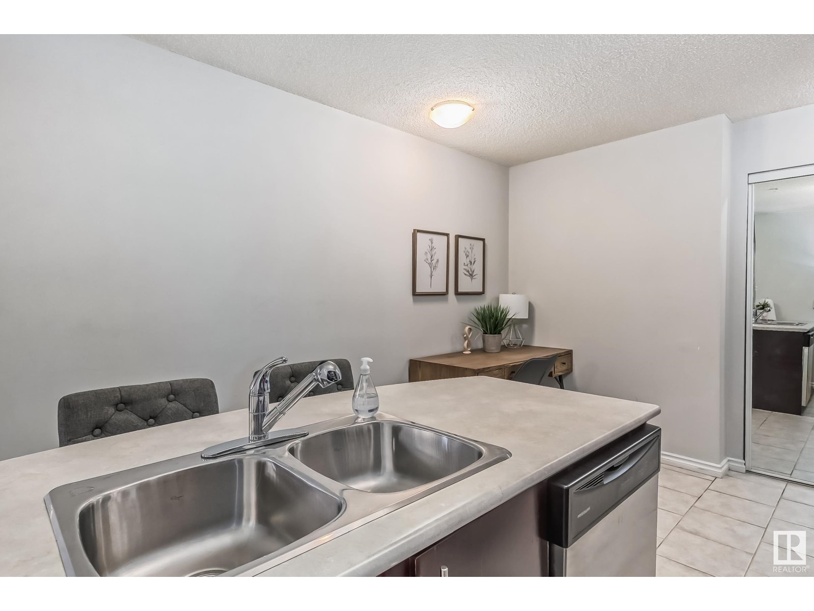 #115 10118 106 Ave Nw, Edmonton, Alberta  T5H 0B8 - Photo 11 - E4440360
