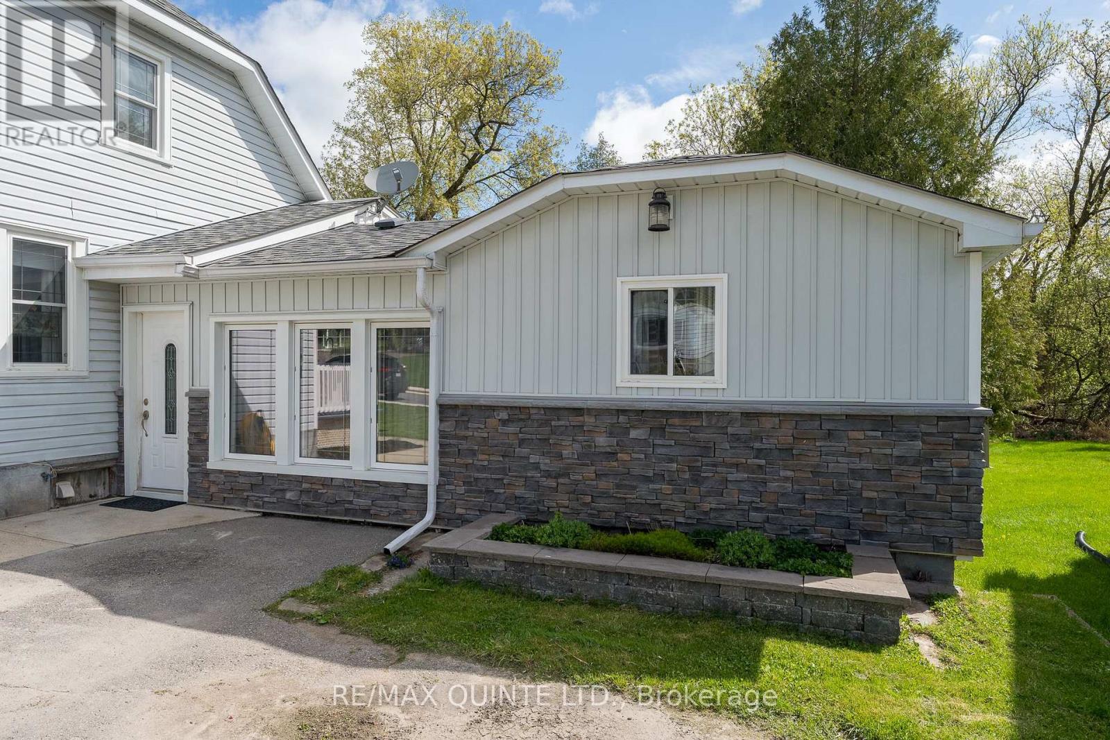 23 Mcclellan Street, Tweed, Ontario  K0K 3J0 - Photo 6 - X12201621