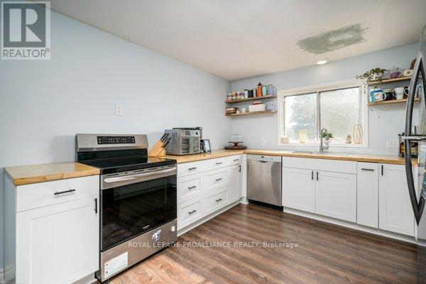 722 Trenton-Frankford Road, Quinte West (Sidney Ward), Ontario  K8V 5P6 - Photo 8 - X12201714