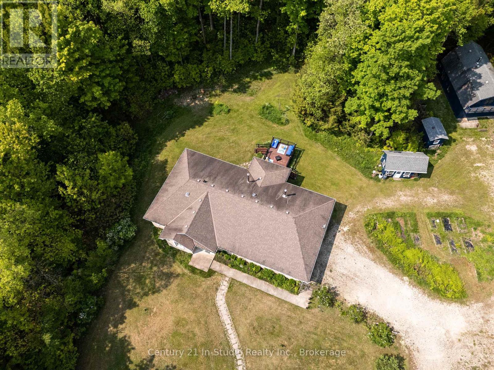 215319 Concession 4 Road, Chatsworth, Ontario  N0H 2V0 - Photo 4 - X12201628