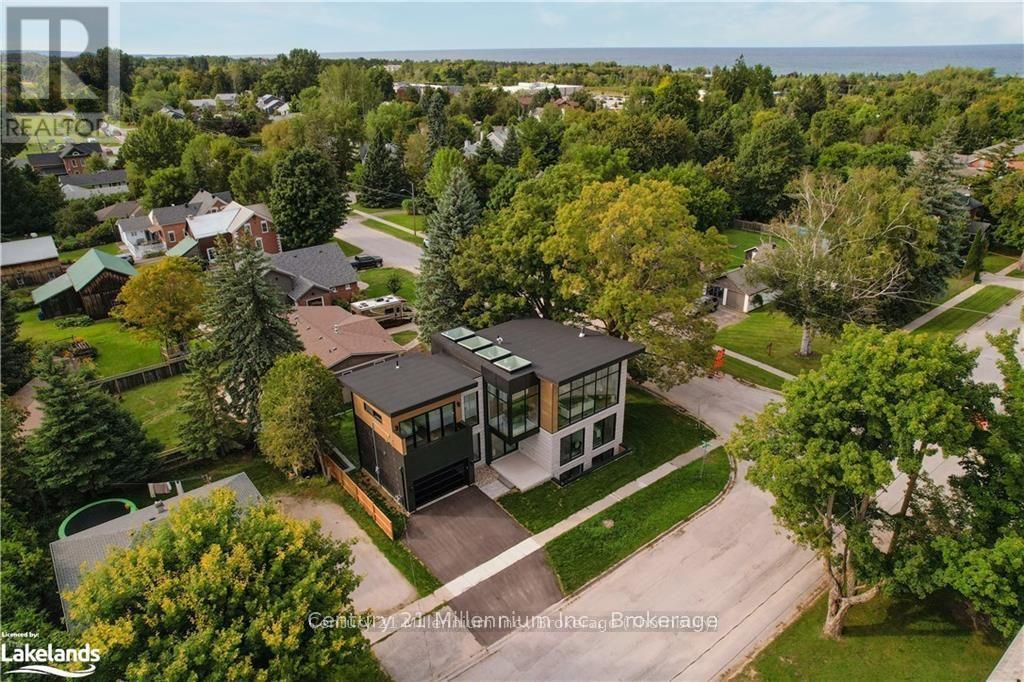 41 Alice Street W, Blue Mountains, Ontario N0H 2P0 - Photo 3 - X12201672