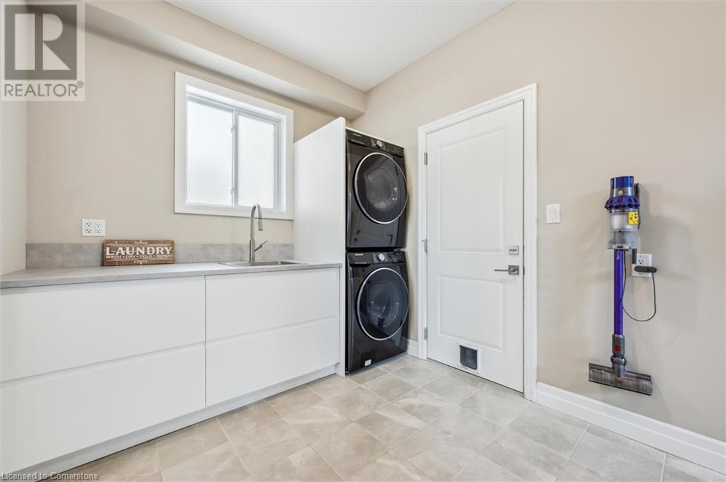 151 Mountain Holly Court, Waterloo, Ontario  N2V 0E1 - Photo 15 - 40734020