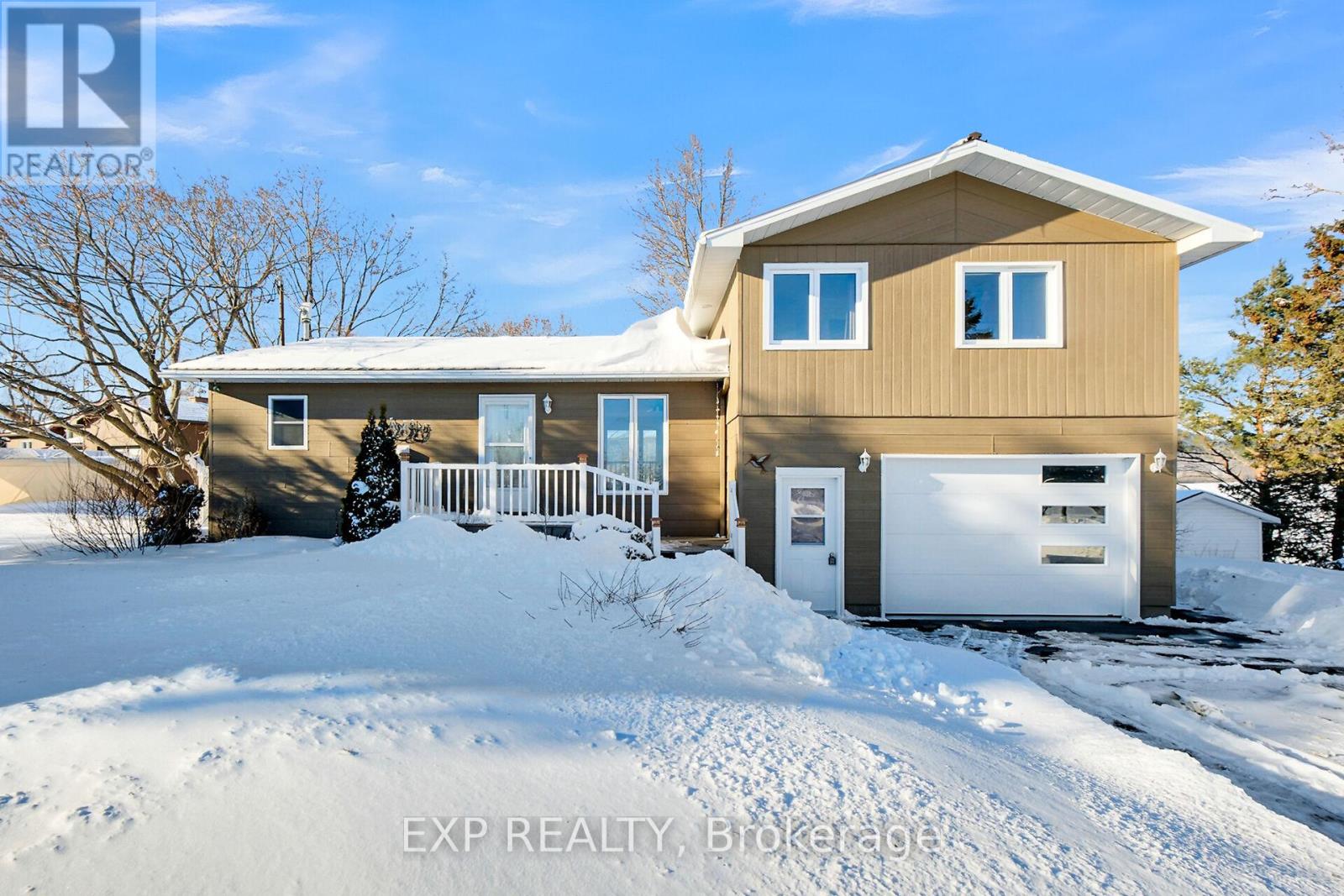 425 DU DOMAINE ROAD, Alfred and Plantagenet, Ontario