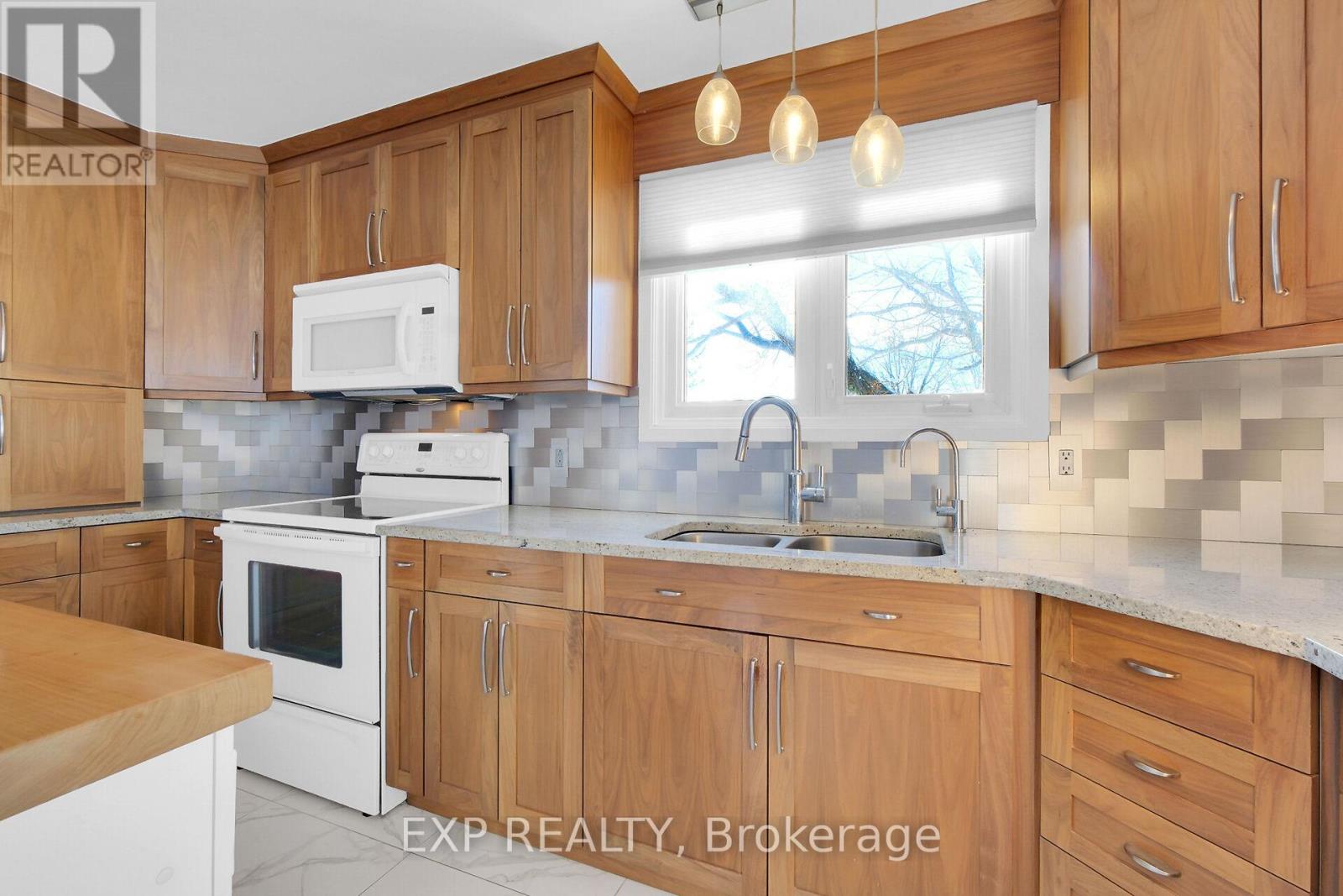 425 Du Domaine Road, Alfred And Plantagenet, Ontario  K0B 1J0 - Photo 19 - X12201510