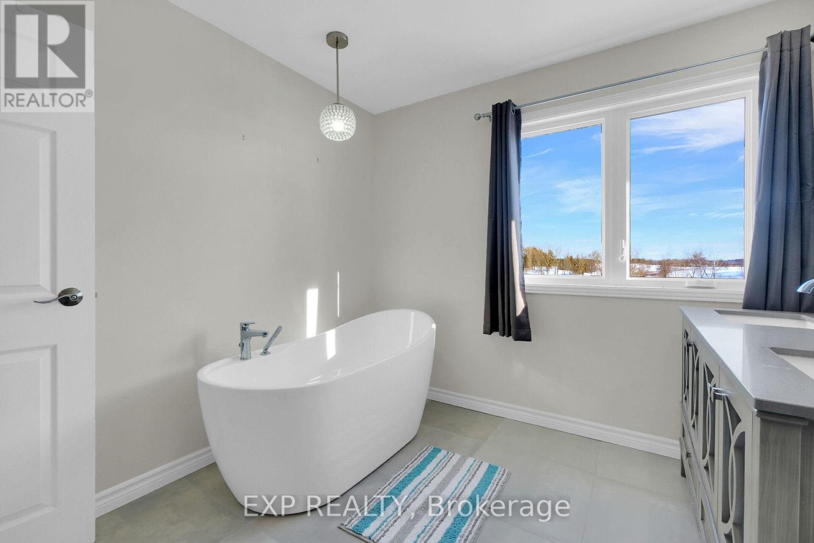 425 Du Domaine Road, Alfred And Plantagenet, Ontario  K0B 1J0 - Photo 29 - X12201510