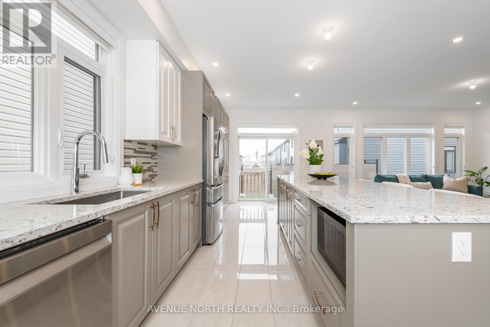 3339 Findlay Creek Drive, Ottawa, Ontario  K1T 0V4 - Photo 10 - X12201642