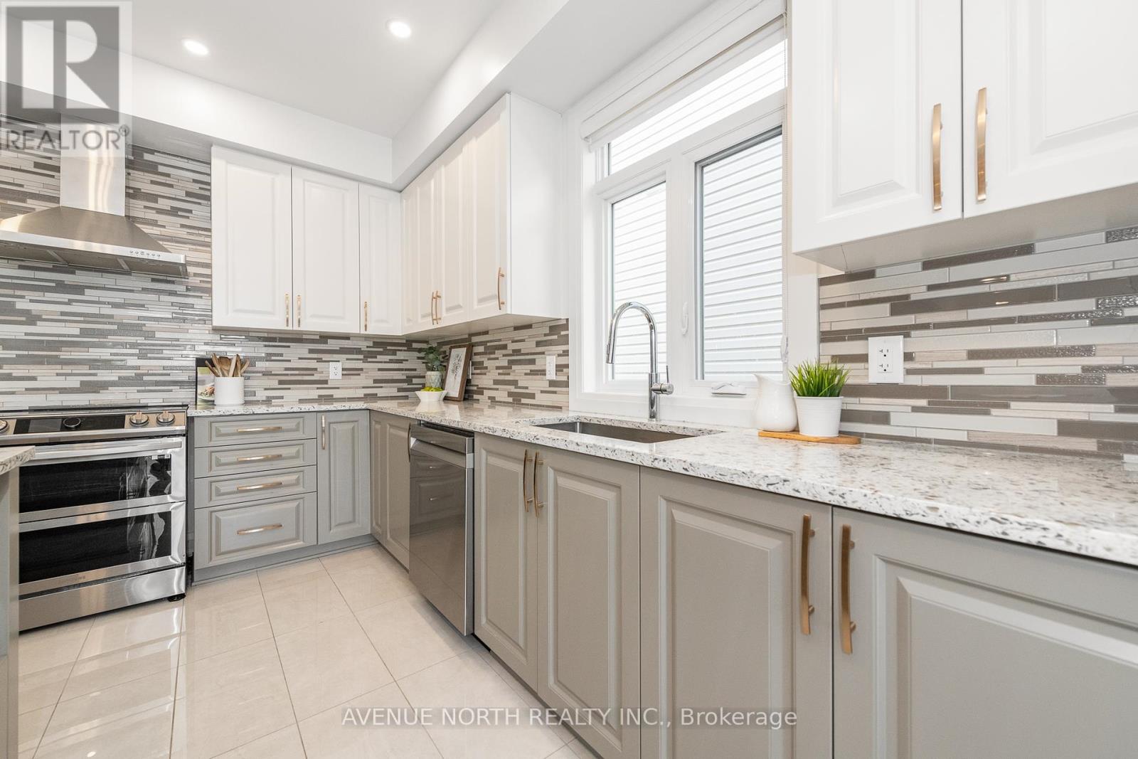 3339 Findlay Creek Drive, Ottawa, Ontario  K1T 0V4 - Photo 11 - X12201642