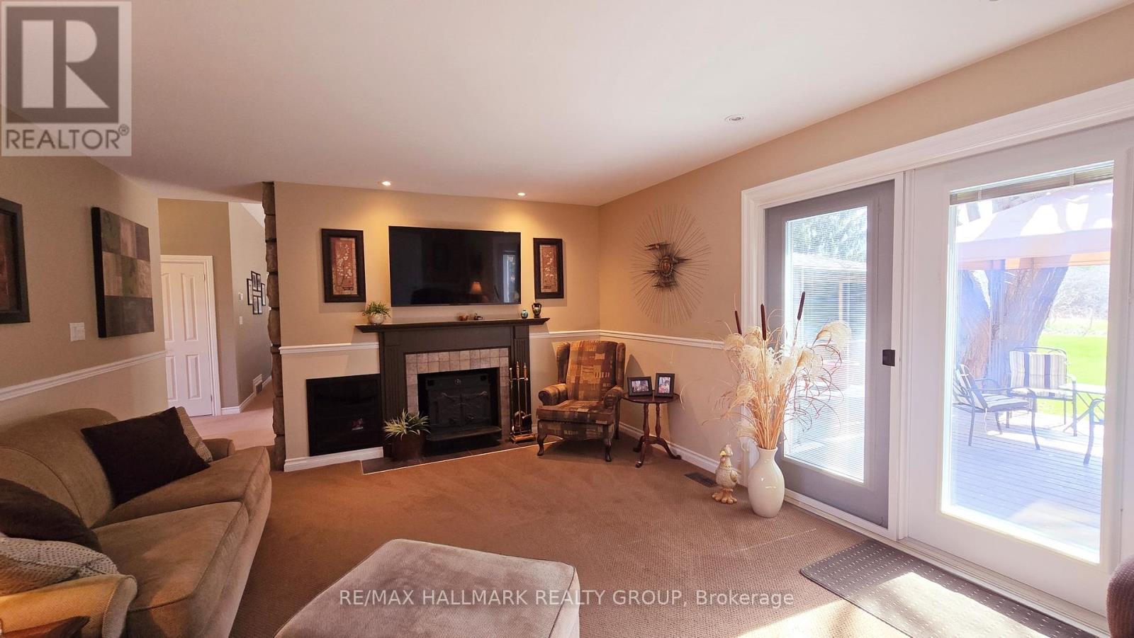 2215 Old Second Line Road, Ottawa, Ontario  K0A 1T0 - Photo 27 - X12201653