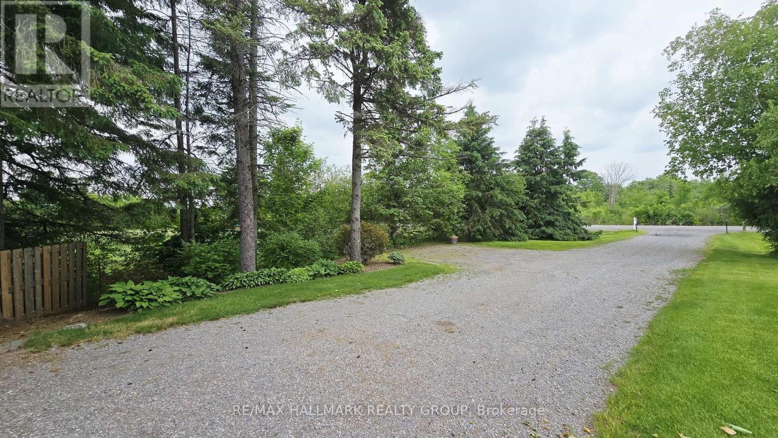 2215 Old Second Line Road, Ottawa, Ontario  K0A 1T0 - Photo 6 - X12201653