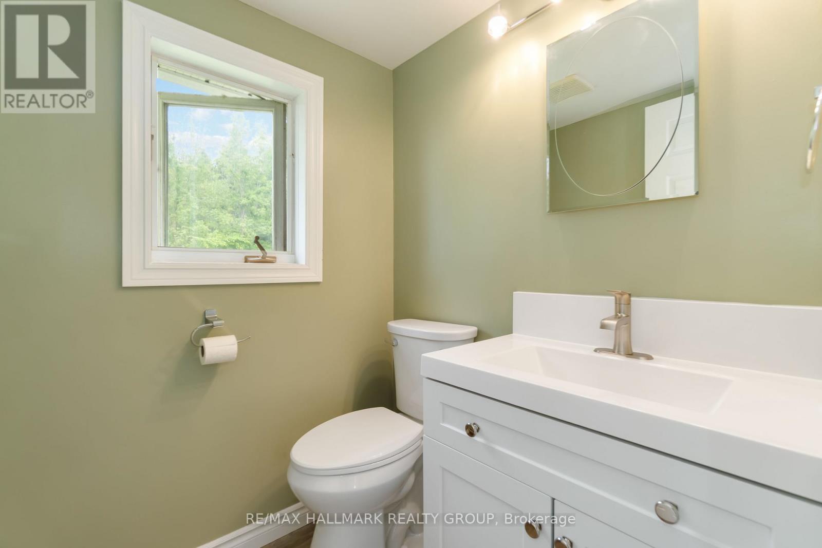 10913 Stampville Road, South Dundas, Ontario  K0C 1K0 - Photo 17 - X12201740