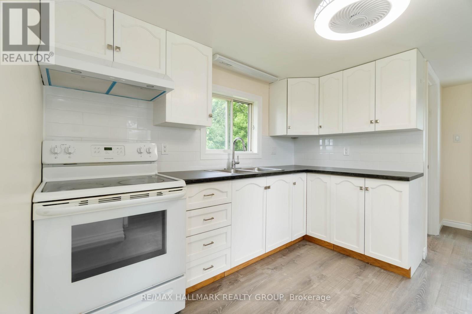 10913 Stampville Road, South Dundas, Ontario  K0C 1K0 - Photo 22 - X12201740