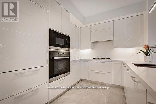 301 - 3 Southvale Drive, Toronto, Ontario  M4G 1G2 - Photo 11 - C12128729