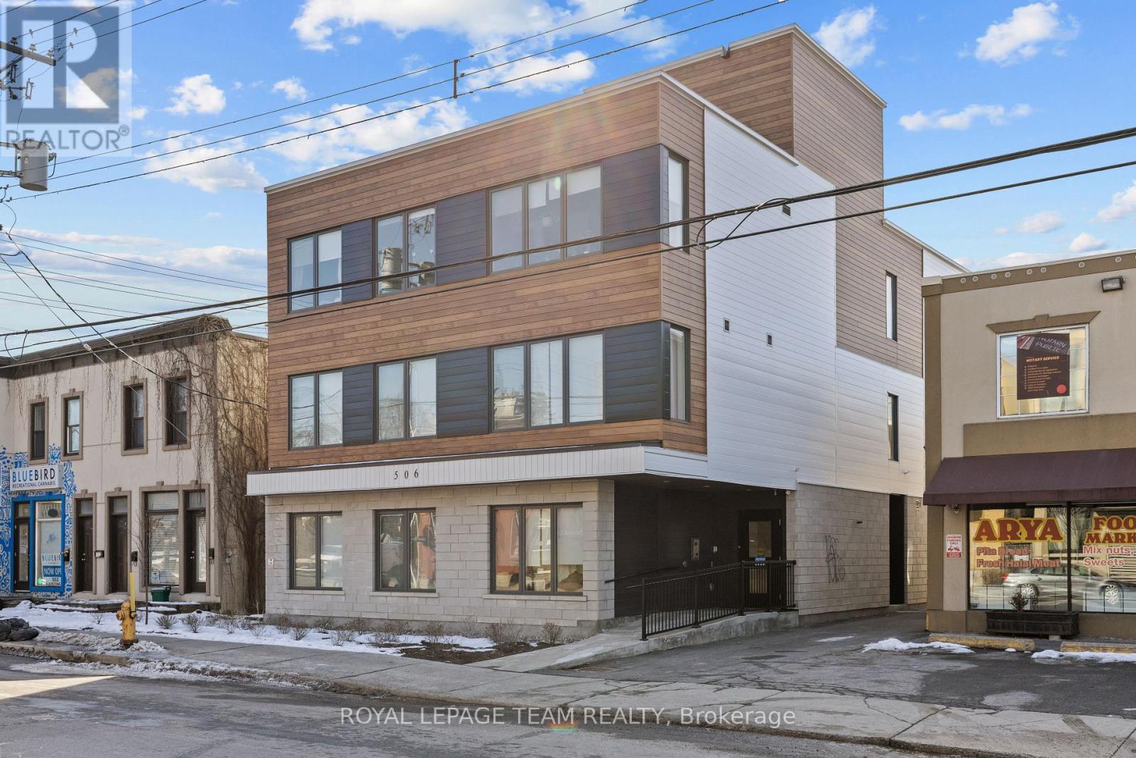 B02 - 506 Gladstone Avenue, Ottawa, Ontario  K1R 5P1 - Photo 1 - X12183334