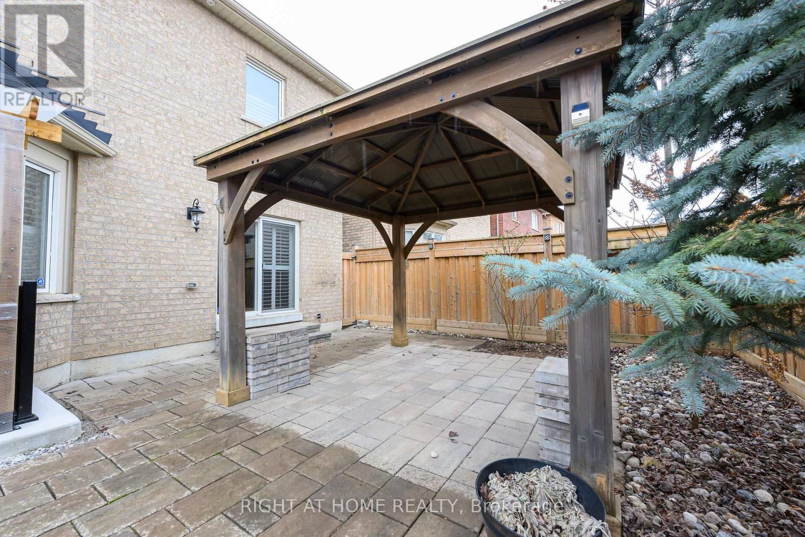 1445 Laurier Avenue, Milton, Ontario  L9T 8T4 - Photo 42 - W12177362
