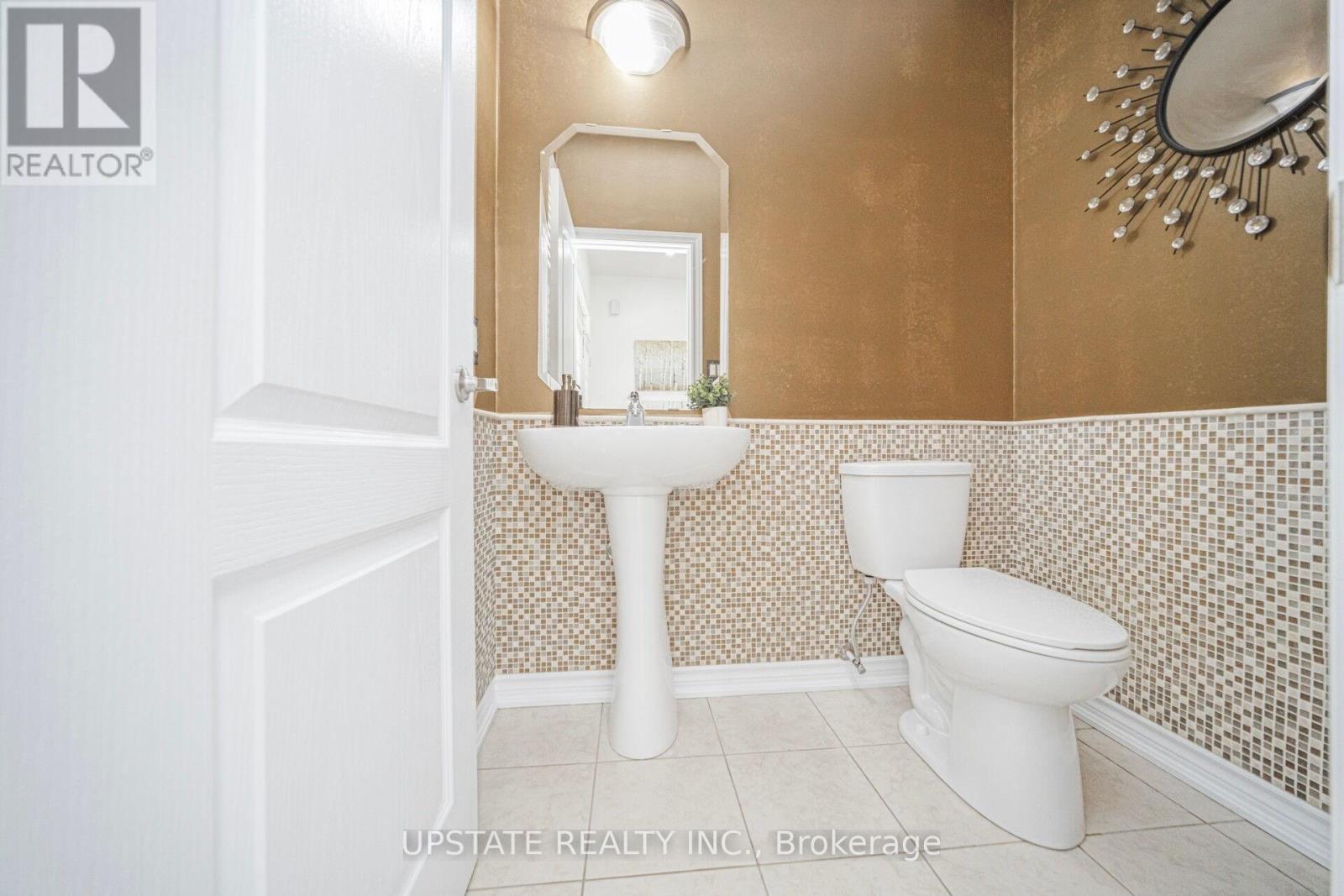 17 Trentin Road, Brampton, Ontario  L6P 3H4 - Photo 6 - W12198958