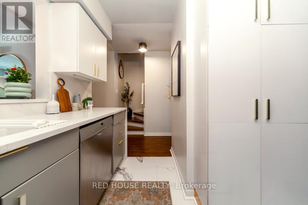 714 - 33 Canniff Street, Toronto, Ontario  M5V 3G1 - Photo 9 - C12198492