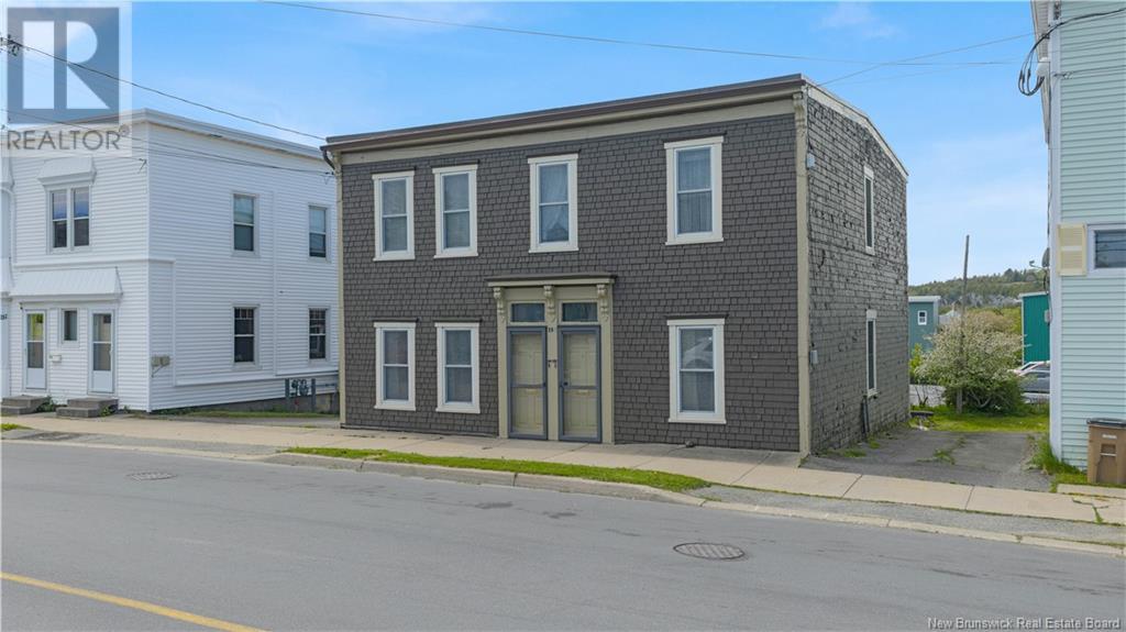 Property at 183 Adelaide Street image 3