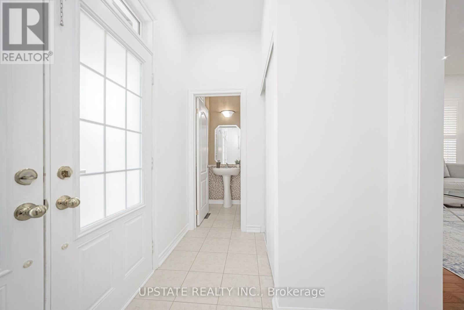 17 Trentin Road, Brampton, Ontario  L6P 3H4 - Photo 5 - W12198958