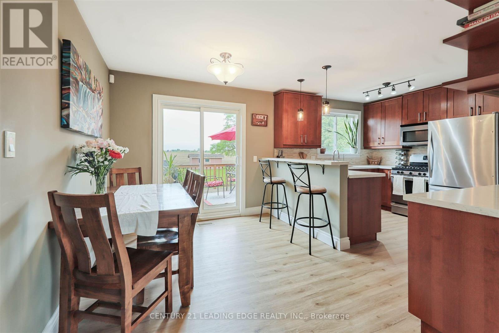 8276 White Church Road E, Hamilton, Ontario  L0R 1W0 - Photo 4 - X12188770