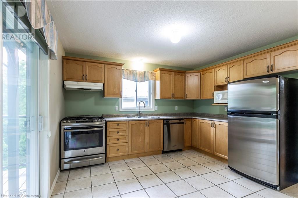 15 Bradbury Crescent, Paris, Ontario  N3L 4E1 - Photo 8 - 40733253