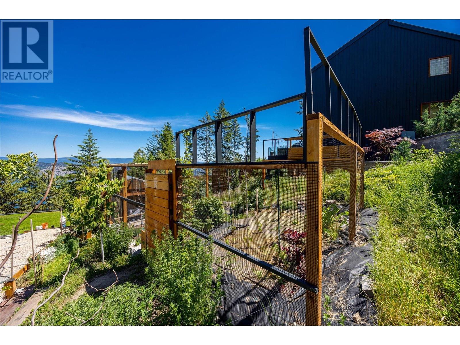 1632 Griffiths Place, West Kelowna, British Columbia  V1Z 2T7 - Photo 39 - 10350129