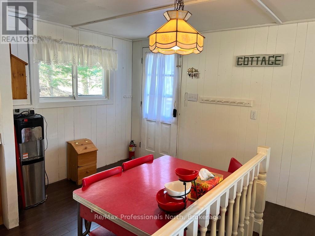 1063 Esson Creek Lane, Highlands East, Ontario  K0L 3C0 - Photo 3 - X12121299