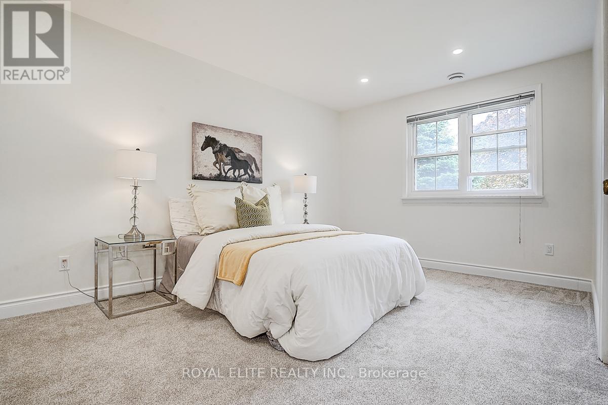 11 Abbeywood Trail, Toronto, Ontario  M3B 3B4 - Photo 39 - C12201555