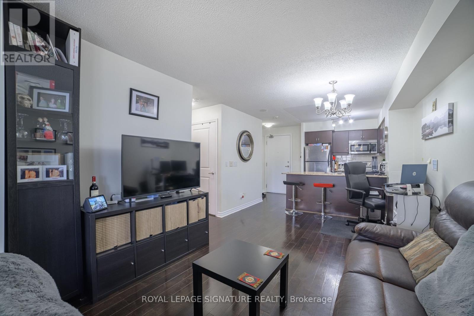 211 - 27 Rean Drive, Toronto (Bayview Village), Ontario  M2K 0A6 - Photo 10 - C12201598