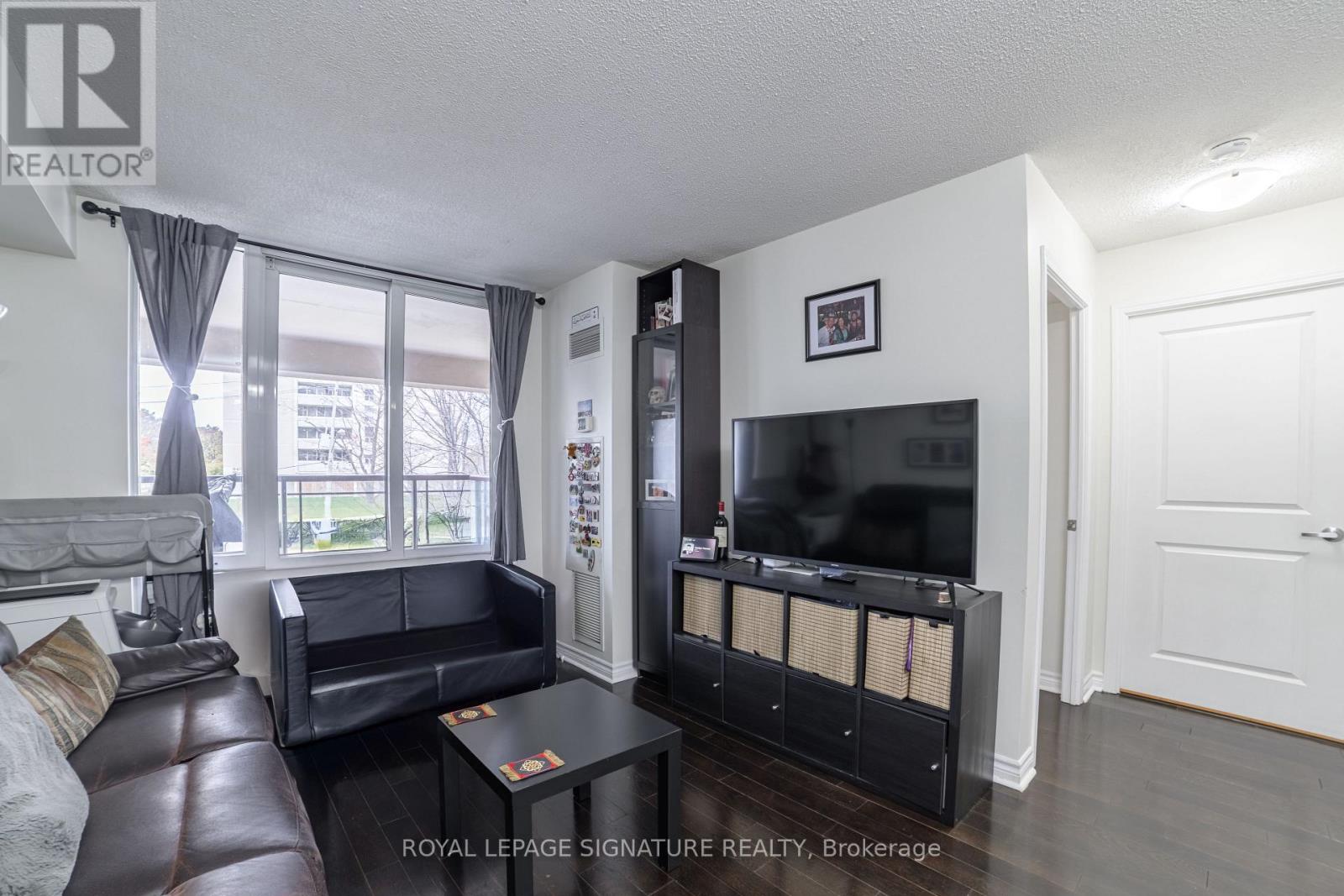 211 - 27 Rean Drive, Toronto (Bayview Village), Ontario  M2K 0A6 - Photo 8 - C12201598