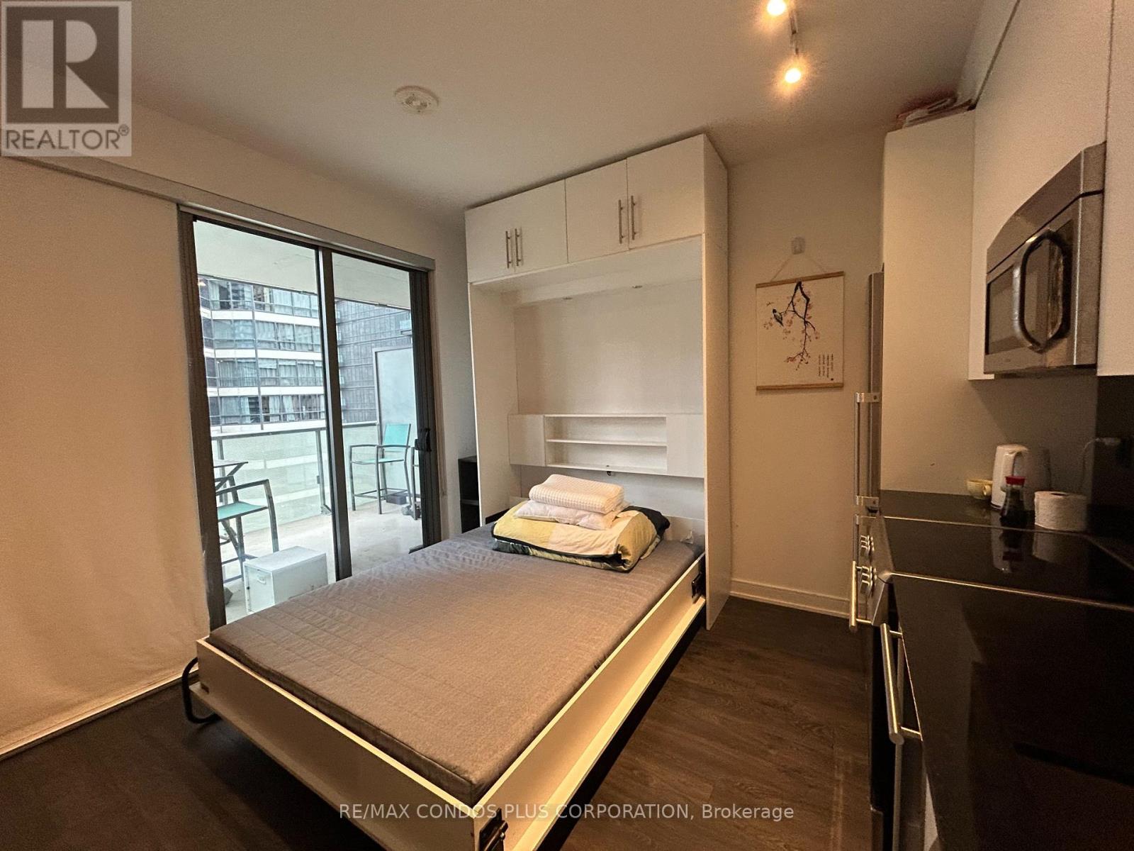 1204 - 57 St Joseph Street, Toronto, Ontario  M5S 0C5 - Photo 10 - C12201625