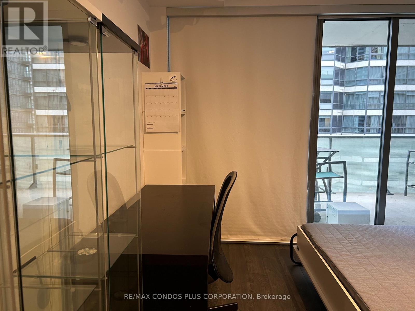 1204 - 57 St Joseph Street, Toronto, Ontario  M5S 0C5 - Photo 4 - C12201625