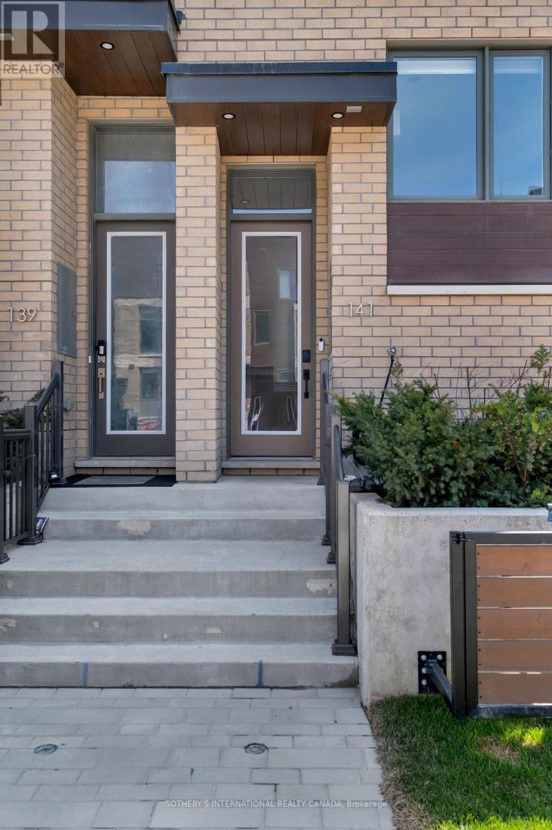 141 Green Gardens Boulevard, Toronto, Ontario  M6A 0E3 - Photo 2 - C12201711