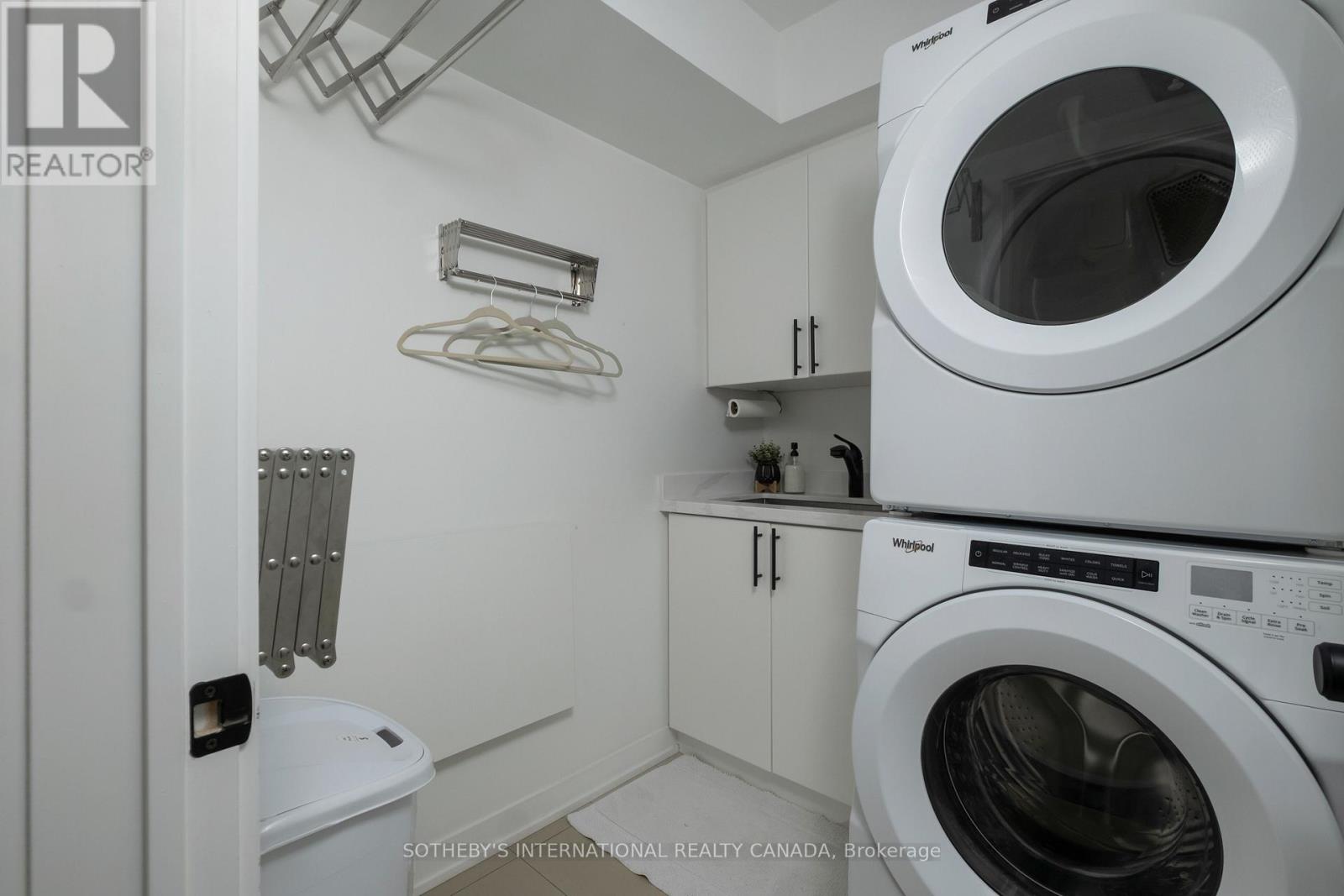 141 Green Gardens Boulevard, Toronto (Englemount-Lawrence), Ontario  M6A 0E3 - Photo 35 - C12201711