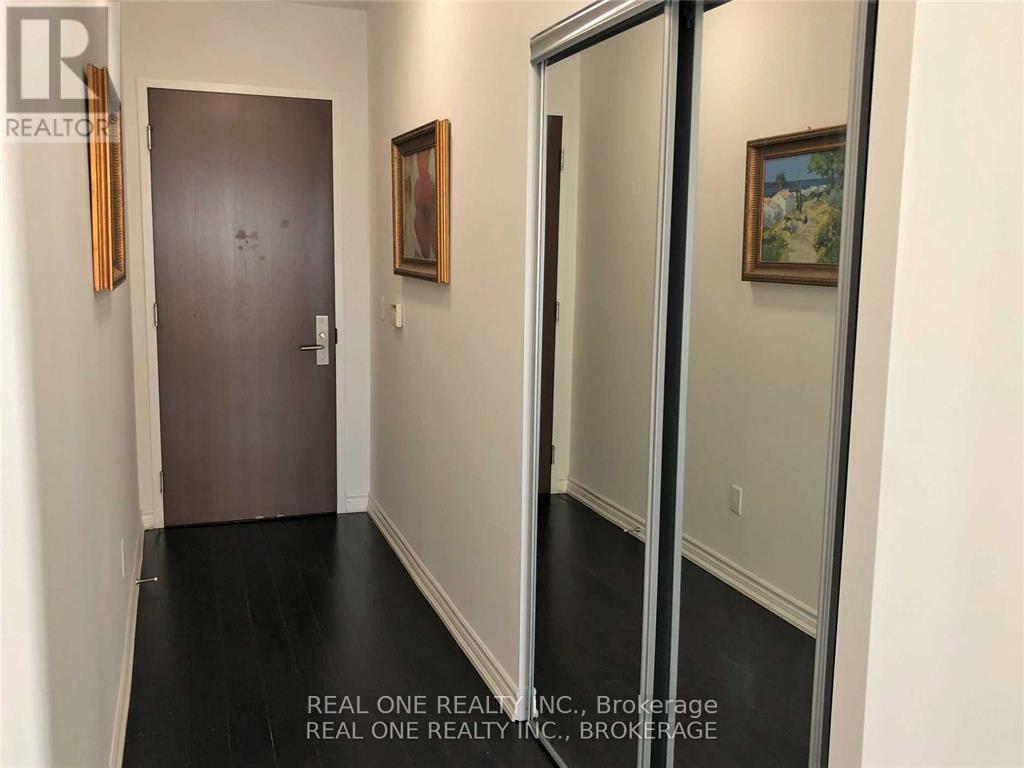 4010 - 386 Yonge Street, Toronto, Ontario  M5B 0A5 - Photo 11 - C12201721