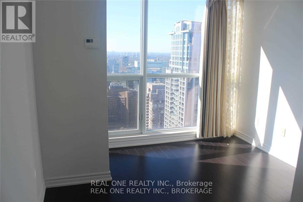 4010 - 386 Yonge Street, Toronto, Ontario  M5B 0A5 - Photo 14 - C12201721