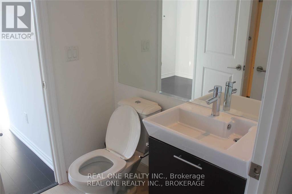 4010 - 386 Yonge Street, Toronto, Ontario  M5B 0A5 - Photo 18 - C12201721