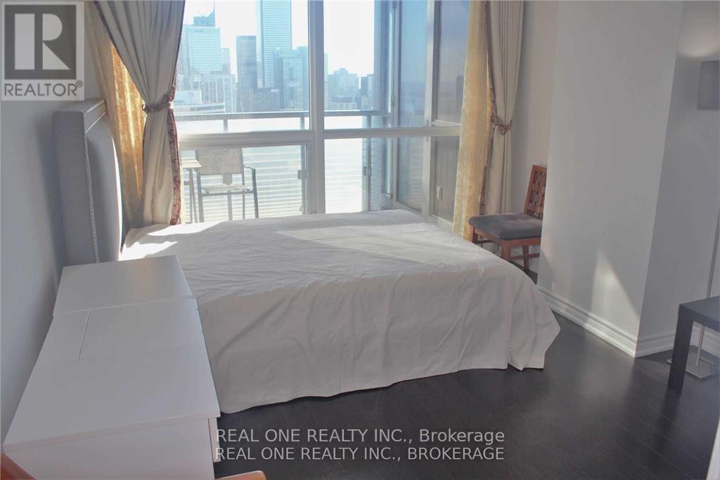4010 - 386 Yonge Street, Toronto, Ontario  M5B 0A5 - Photo 22 - C12201721