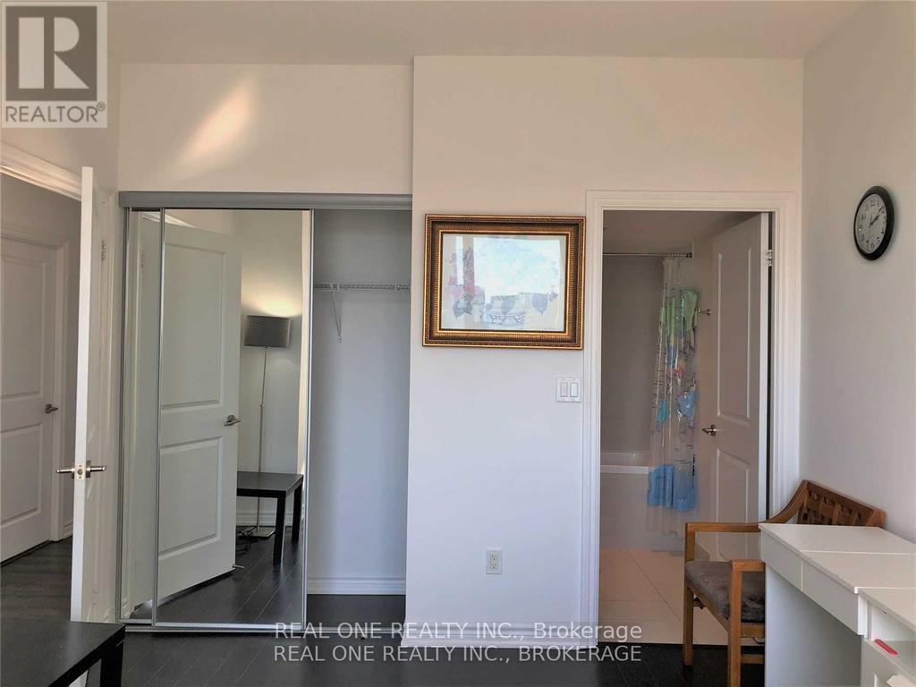 4010 - 386 Yonge Street, Toronto, Ontario  M5B 0A5 - Photo 23 - C12201721