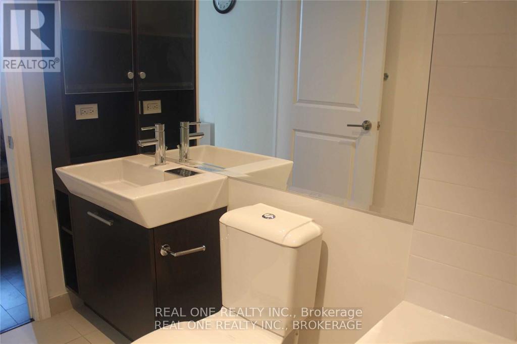 4010 - 386 Yonge Street, Toronto, Ontario  M5B 0A5 - Photo 25 - C12201721