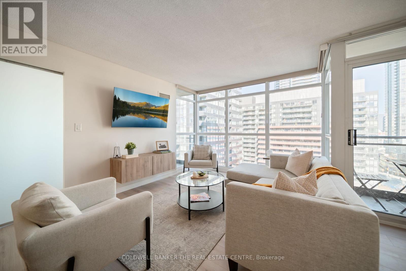 1207 - 8 Telegram Mews, Toronto, Ontario  M5V 3Z5 - Photo 13 - C12201731