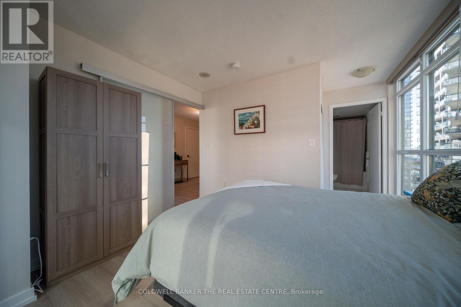1207 - 8 Telegram Mews, Toronto, Ontario  M5V 3Z5 - Photo 21 - C12201731